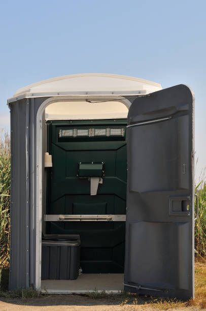 Best Porta potty delivery and setup  in St Maries, ID